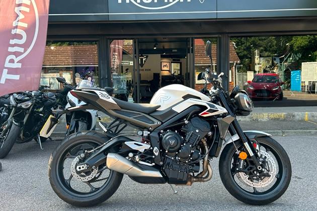 TRIUMPH STREET TRIPLE 765 R