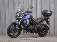 TRIUMPH TIGER 800