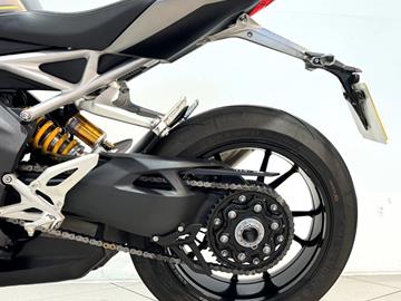 TRIUMPH SPEED TRIPLE 1200 RS