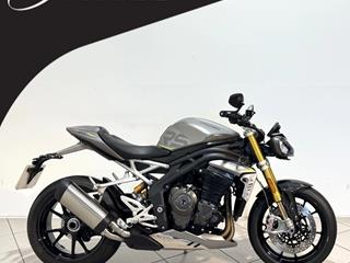 TRIUMPH SPEED TRIPLE 1200 RS 