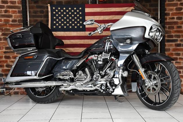 HARLEY-DAVIDSON ROAD GLIDE