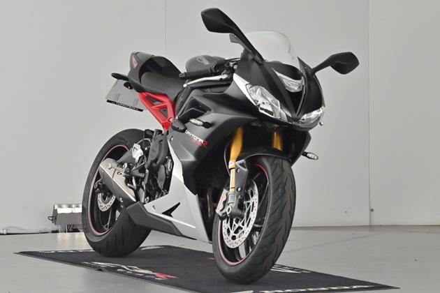 TRIUMPH DAYTONA 675