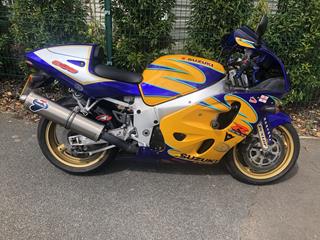 SUZUKI GSX-R600 