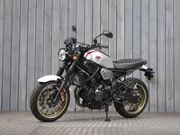 YAMAHA XSR700