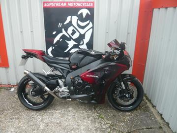 HONDA CBR1000RR FIREBLADE