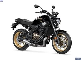 YAMAHA XSR700 