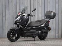 YAMAHA XMAX 125