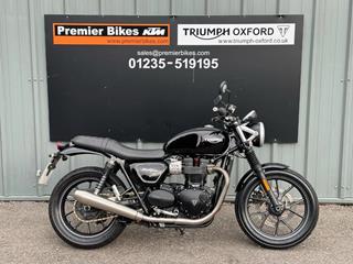 TRIUMPH STREET TWIN 