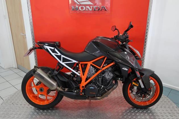 KTM 1290 SUPERDUKE R