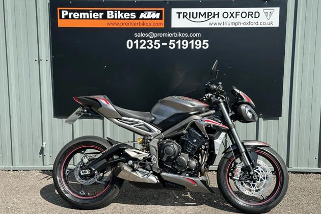 TRIUMPH STREET TRIPLE 765 RS