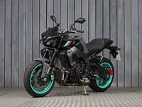 YAMAHA MT-10