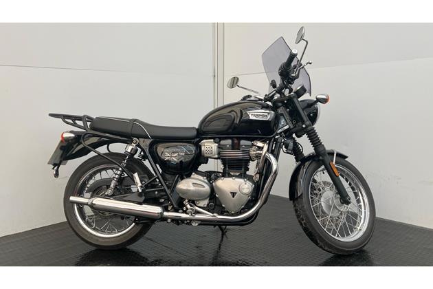 TRIUMPH BONNEVILLE T100