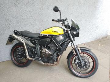 YAMAHA XSR700