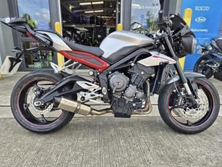 TRIUMPH STREET TRIPLE 765 R 