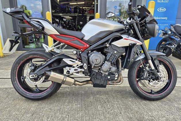 TRIUMPH STREET TRIPLE 765 R