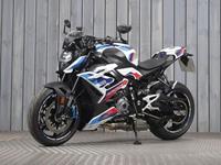 BMW M1000R