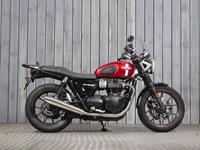 TRIUMPH STREET TWIN