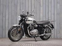 TRIUMPH BONNEVILLE T120