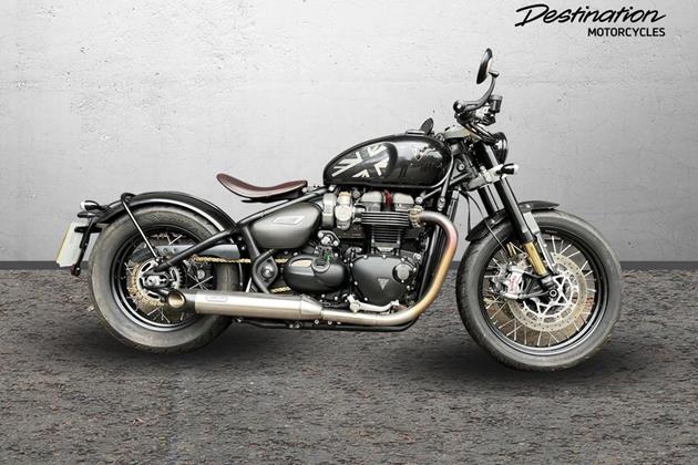 TRIUMPH BONNEVILLE BOBBER