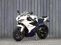 TRIUMPH DAYTONA 675