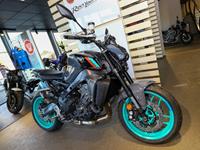 YAMAHA MT-09