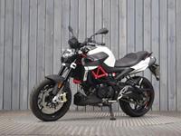 APRILIA SHIVER 900