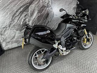 TRIUMPH TIGER 1050 