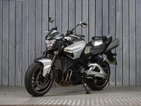 SUZUKI GSX1300 B-KING