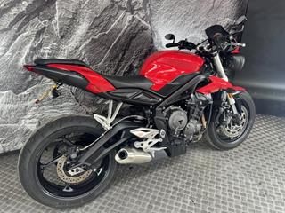 TRIUMPH STREET TRIPLE 765 S 