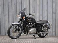 TRIUMPH BONNEVILLE T100