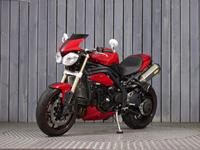 TRIUMPH SPEED TRIPLE 1050