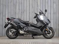 YAMAHA TMAX 560