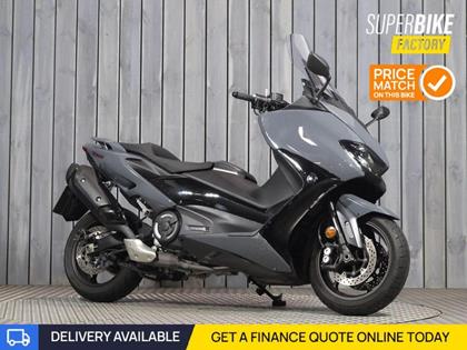 YAMAHA TMAX 560