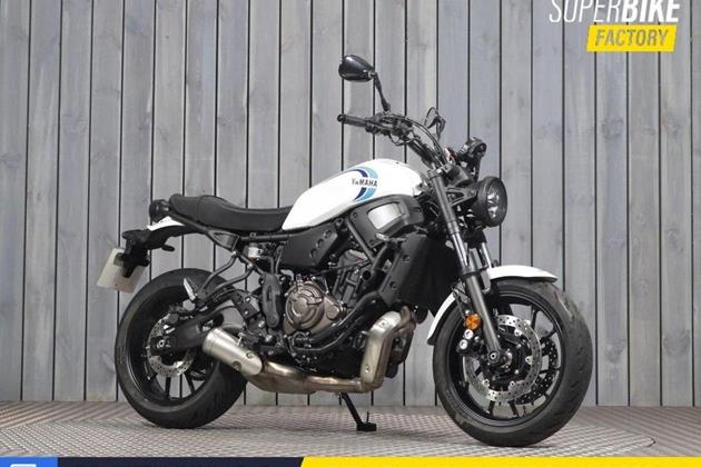 YAMAHA XSR700