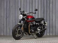 TRIUMPH SPEED TWIN 1200