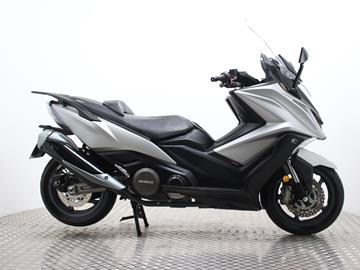 KYMCO AK 550