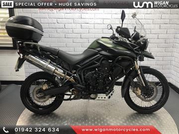 TRIUMPH TIGER 800