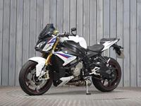 BMW S1000R