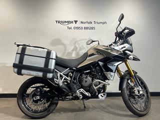 TRIUMPH TIGER 900 