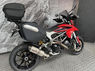 DUCATI HYPERSTRADA 821 