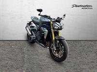 TRIUMPH SPEED TRIPLE 1200 RS