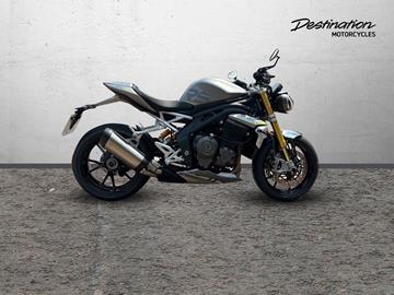 TRIUMPH SPEED TRIPLE 1200 RS