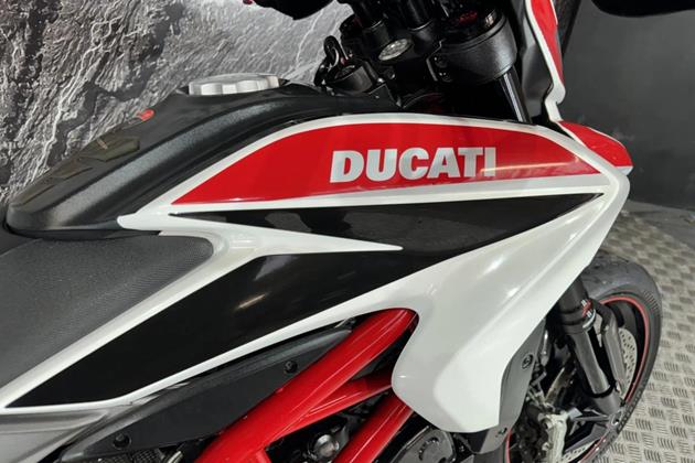 DUCATI HYPERMOTARD 821 SP