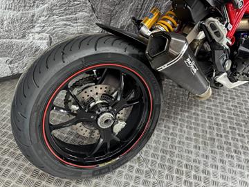 DUCATI HYPERMOTARD 821 SP