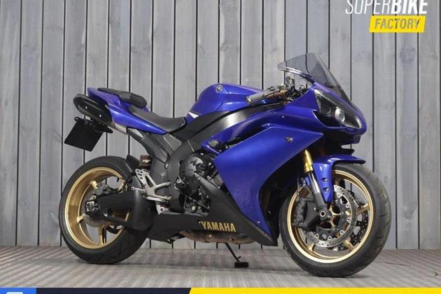 YAMAHA R1