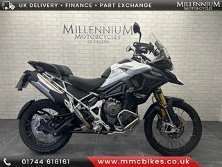 TRIUMPH TIGER 1200 RALLY PRO 