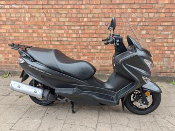 SUZUKI BURGMAN 200