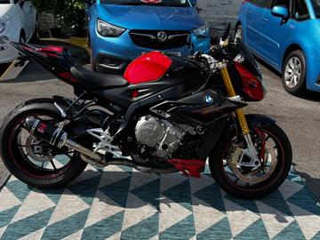 BMW S1000R