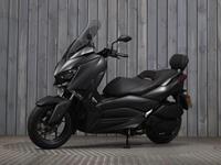 YAMAHA XMAX 300