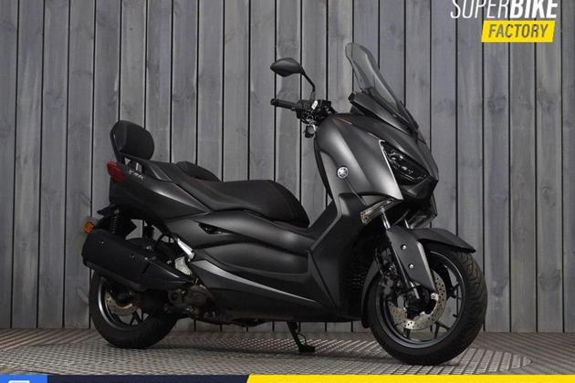 YAMAHA XMAX 300